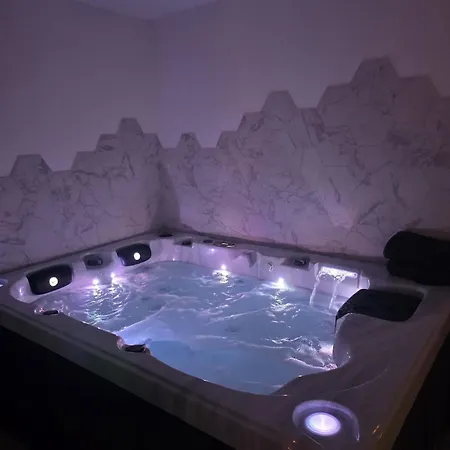 Privatif Pres De Jacuzzi Sauna 아파트