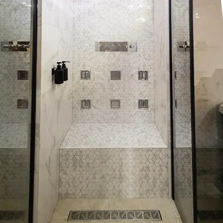 Privatif Pres De Jacuzzi Sauna * 프로뱅